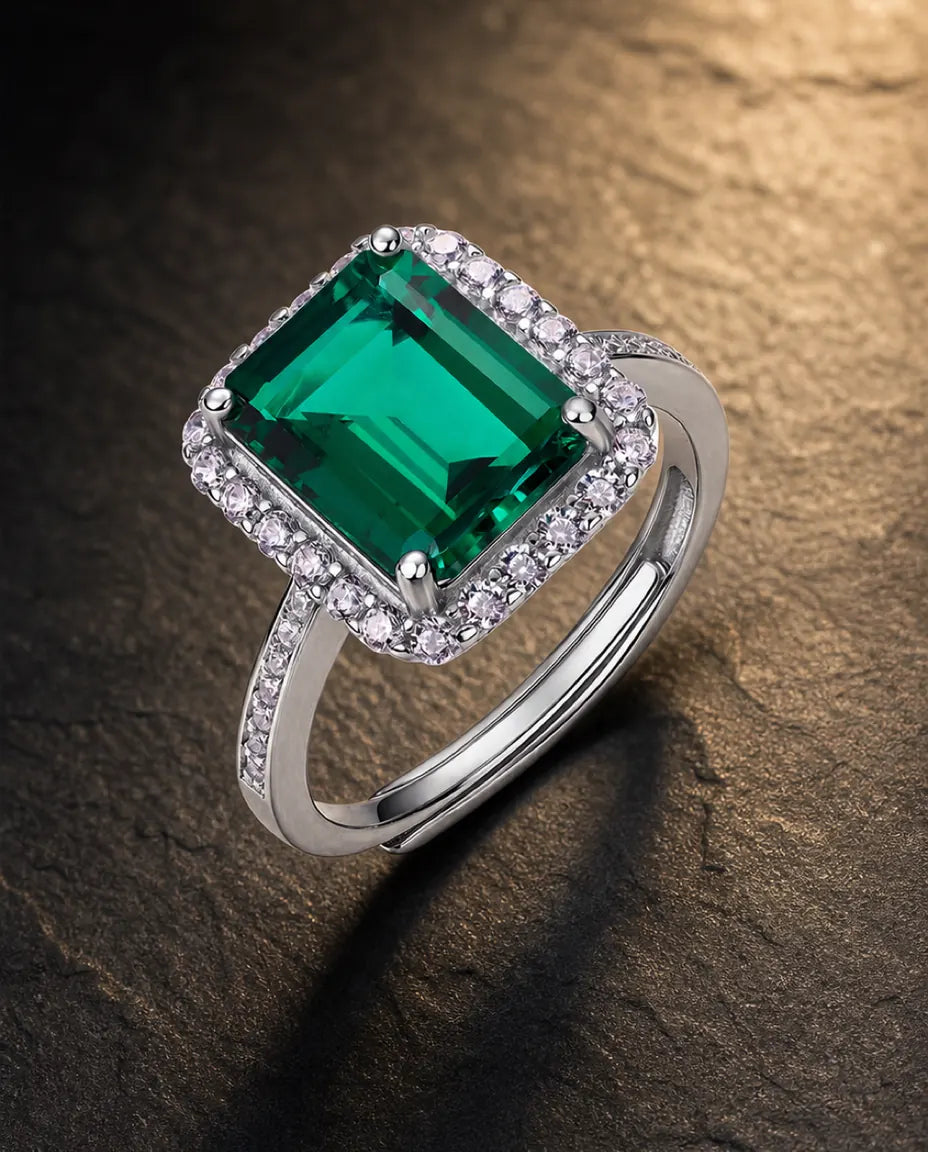 Lab emerald gemstone ring in 925 sterling silver