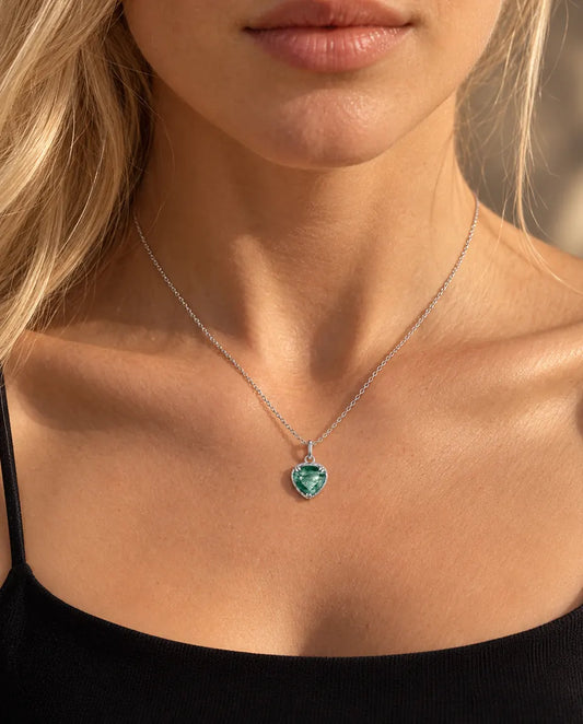 Heart Moss Agate Pendant Necklace in 925 Sterling Silver - worn on a model, close-up at the collarbone