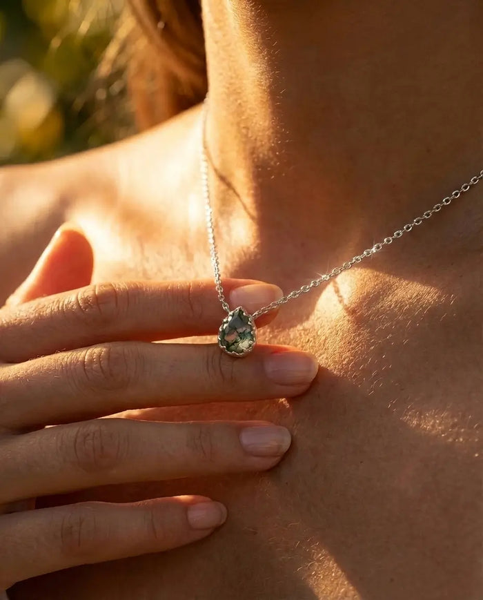 Where is Moss Agate Found? A Global Guide to Origins & Mining