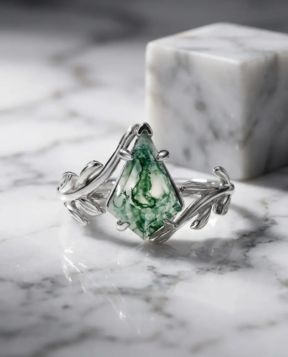 Kite-Cut Moss Agate Ring - Vintage Leaf Design in White Gold Plated Silver IfShe UK