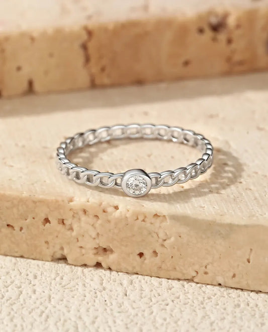 chain link moissanite ring in 925 sterling silver with bezel-set round stone