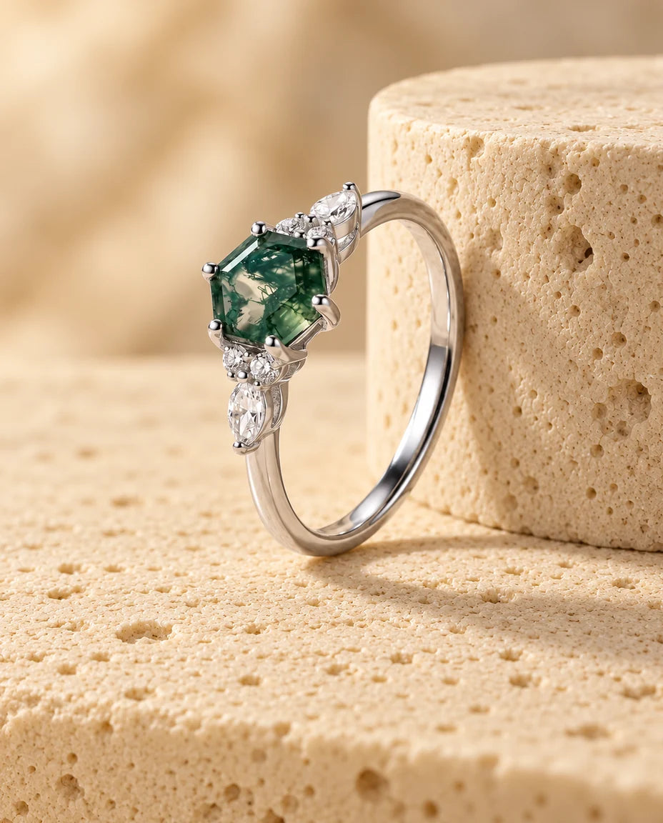 Moss Agate Ring - side profile of the setting