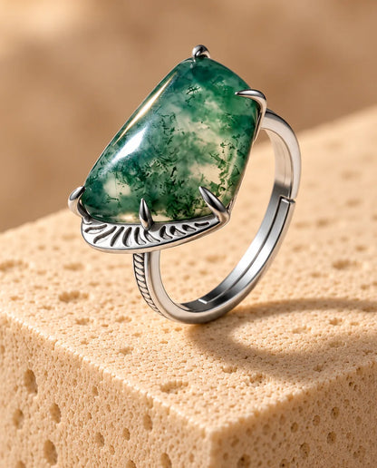 Natural Moss Agate Ring - side profile of the setting