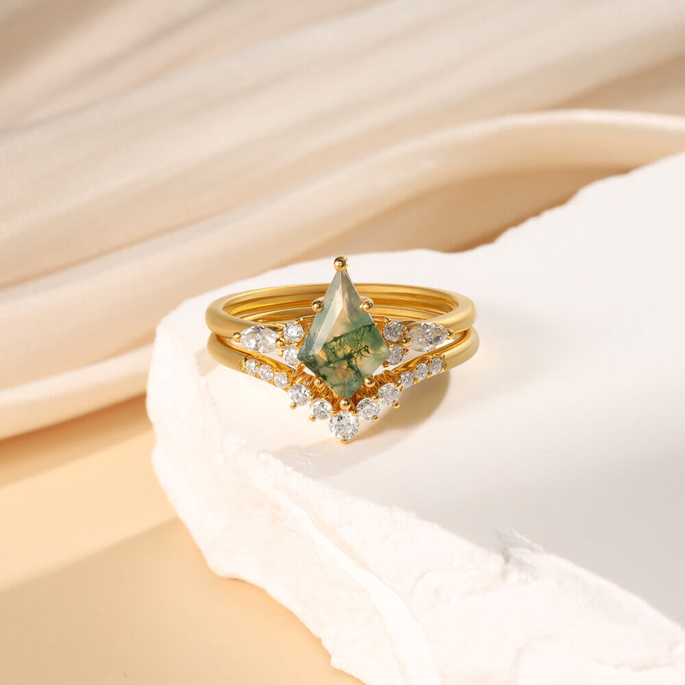 Kite Shaped Moss Agate Engagement Ring Set with Moissanite 18K Yellow Gold