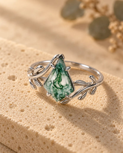 Kite-Cut Moss Agate Ring - three-quarter view