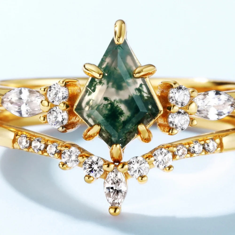 Kite Shaped Moss Agate Ring Set in 925 Sterling Silver