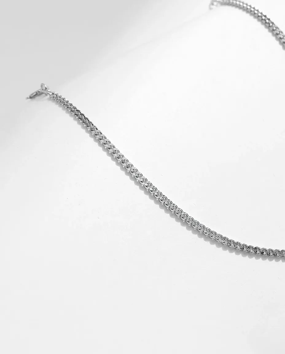 Dainty 0.25ct moissanite bezel chain bracelet in 925 sterling silver
