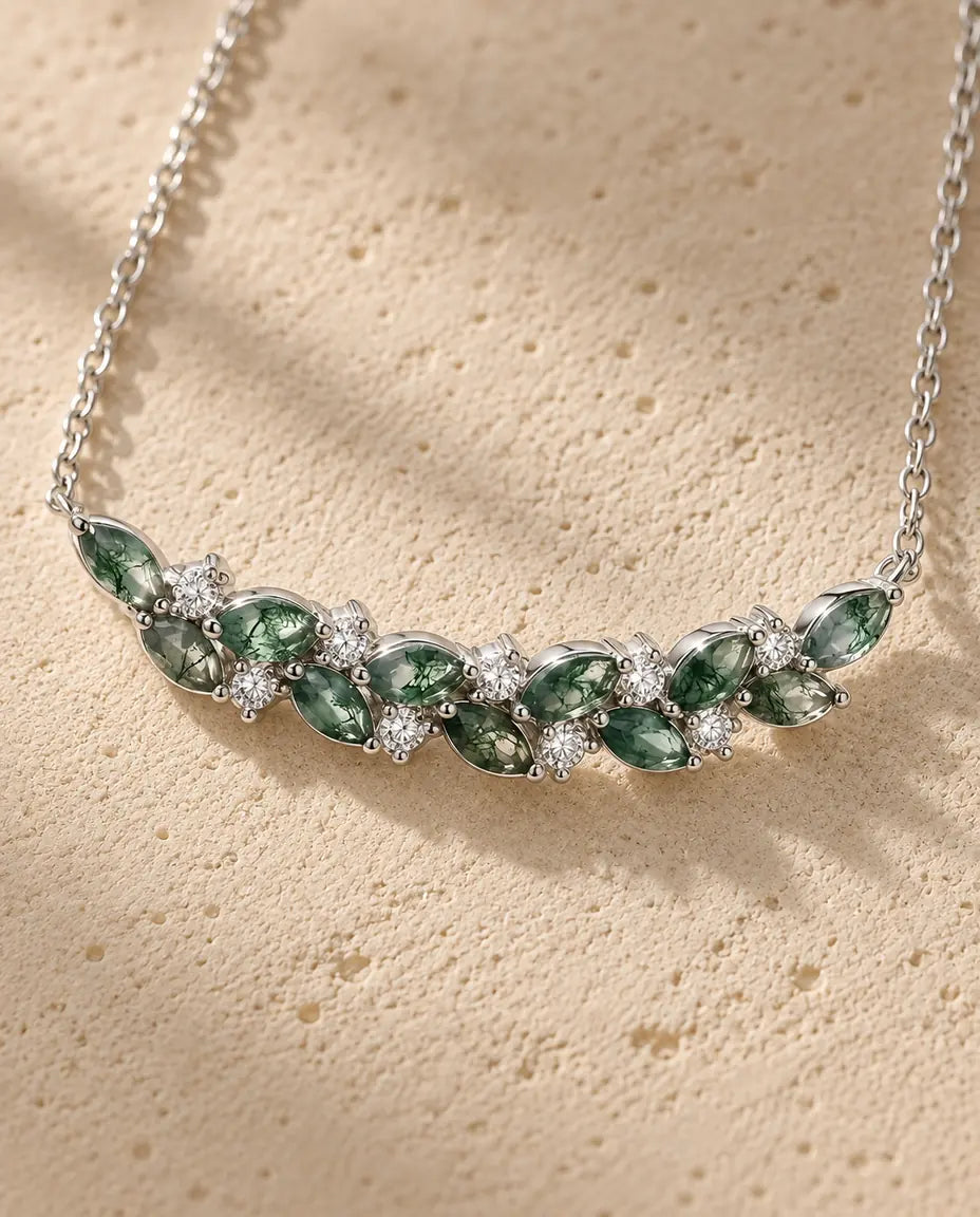 Moss Agate Necklace - close-up of the gemstone