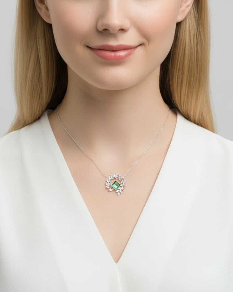 Moss Agate Wreath Pendant Necklace