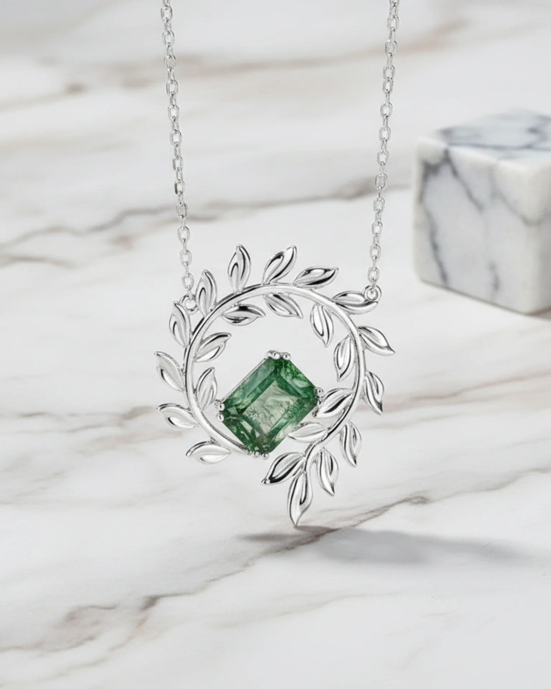 Moss Agate Wreath Pendant Necklace