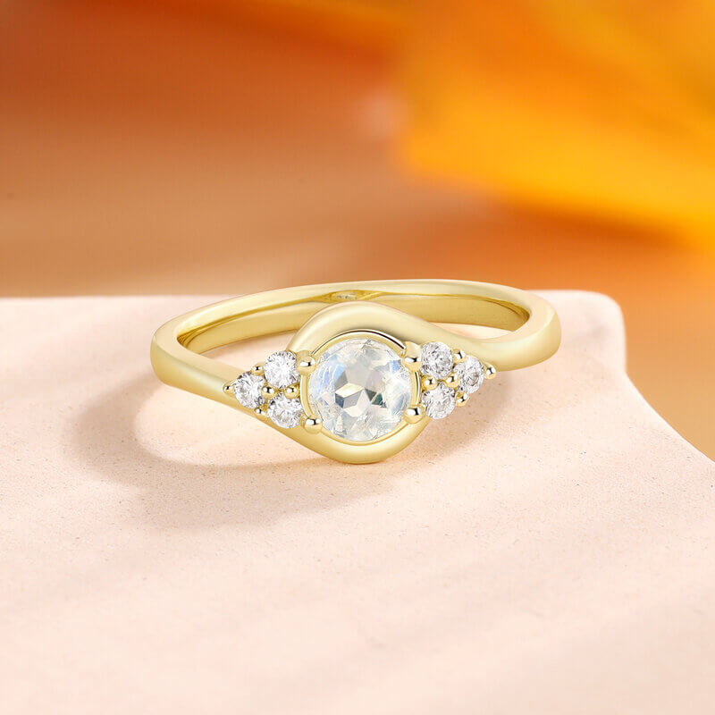 Natural Moonstone Ring Round Shaped 18K Gold