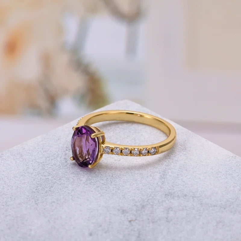 Natural Oval Cut Amethyst Ring with Moissanite