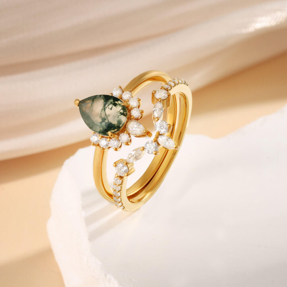 Pear Shaped Green Moss Agate Engagement Ring Set with Moissanite 18K Gold