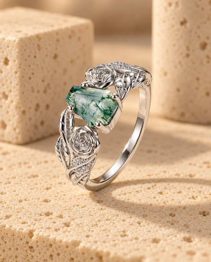 Moss Agate Ring - side profile of the setting