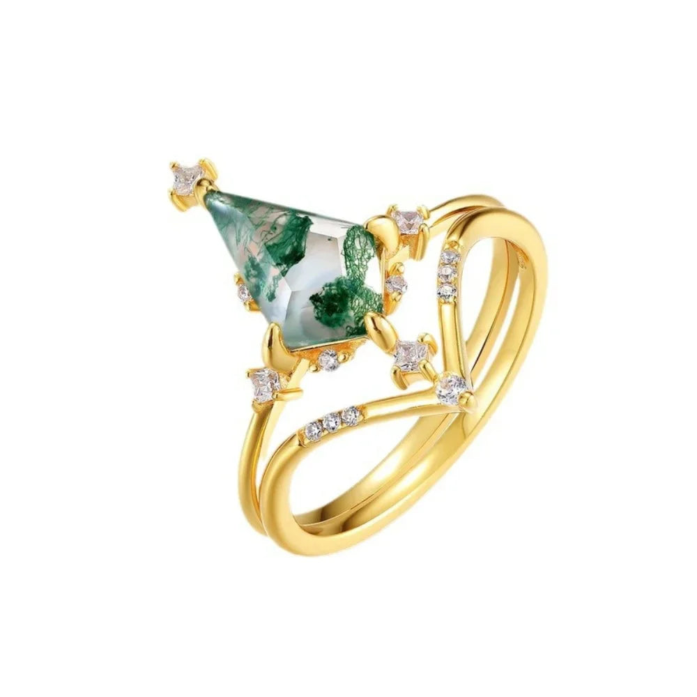 Vintage Kite-Shaped Moss Agate Ring Set in 925 Sterling Silver