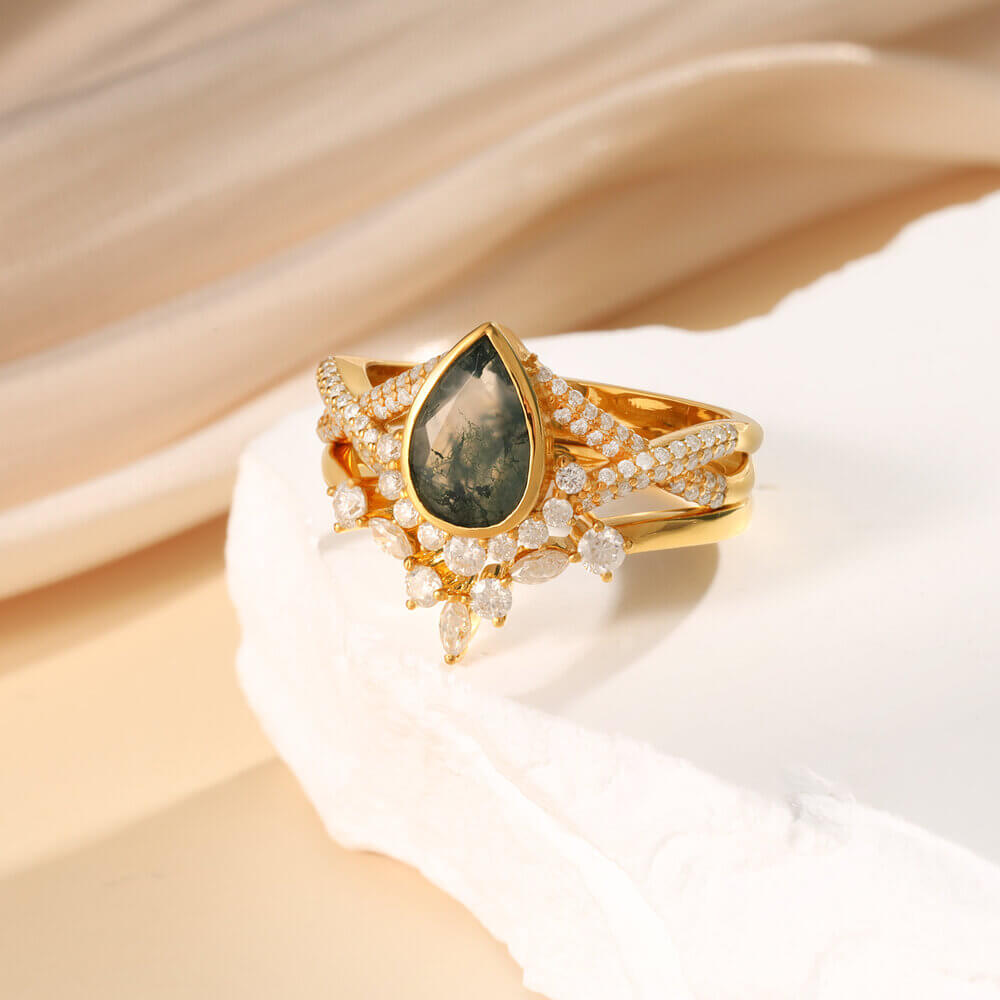 Pear Shaped Vintage Moss Agate Engagement Ring Set with Moissanite 18K Gold