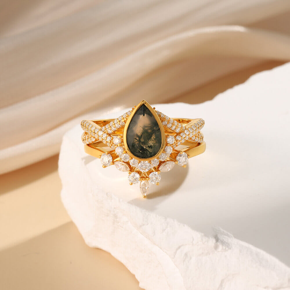 Pear Shaped Vintage Moss Agate Engagement Ring Set with Moissanite 18K Gold